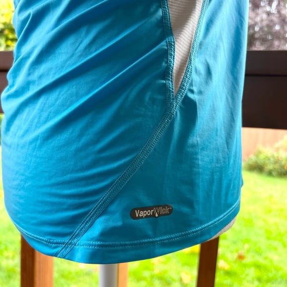 North Face Blue Flight Series Short Sleeve Lightweight Running Shirt Top Small - Picture 6 of 8